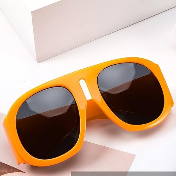 Trendy orange sunglasses main image 4